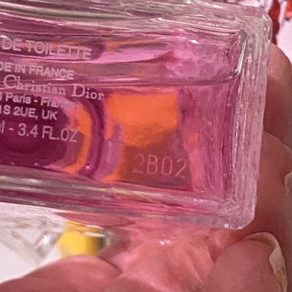 Miss Dior ROSE ESSENCE-Exclusive - Picture 11 of 12